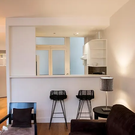 Private Apartments - Parc Monceau - Courcelles Apartment Paris